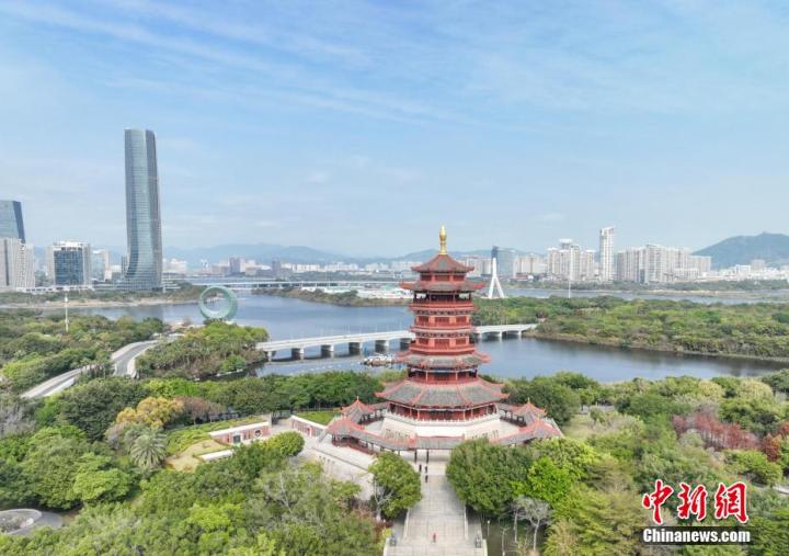 俯瞰杏林灣內(nèi)的園博苑。記者 賈天勇 攝